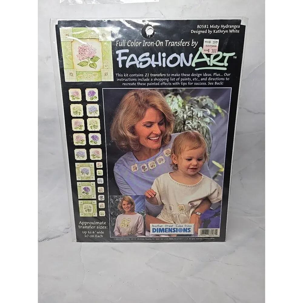 1999 Dimensions Fashion Art Full Color Iron-On Transfer Misty Hydrangeas 80581